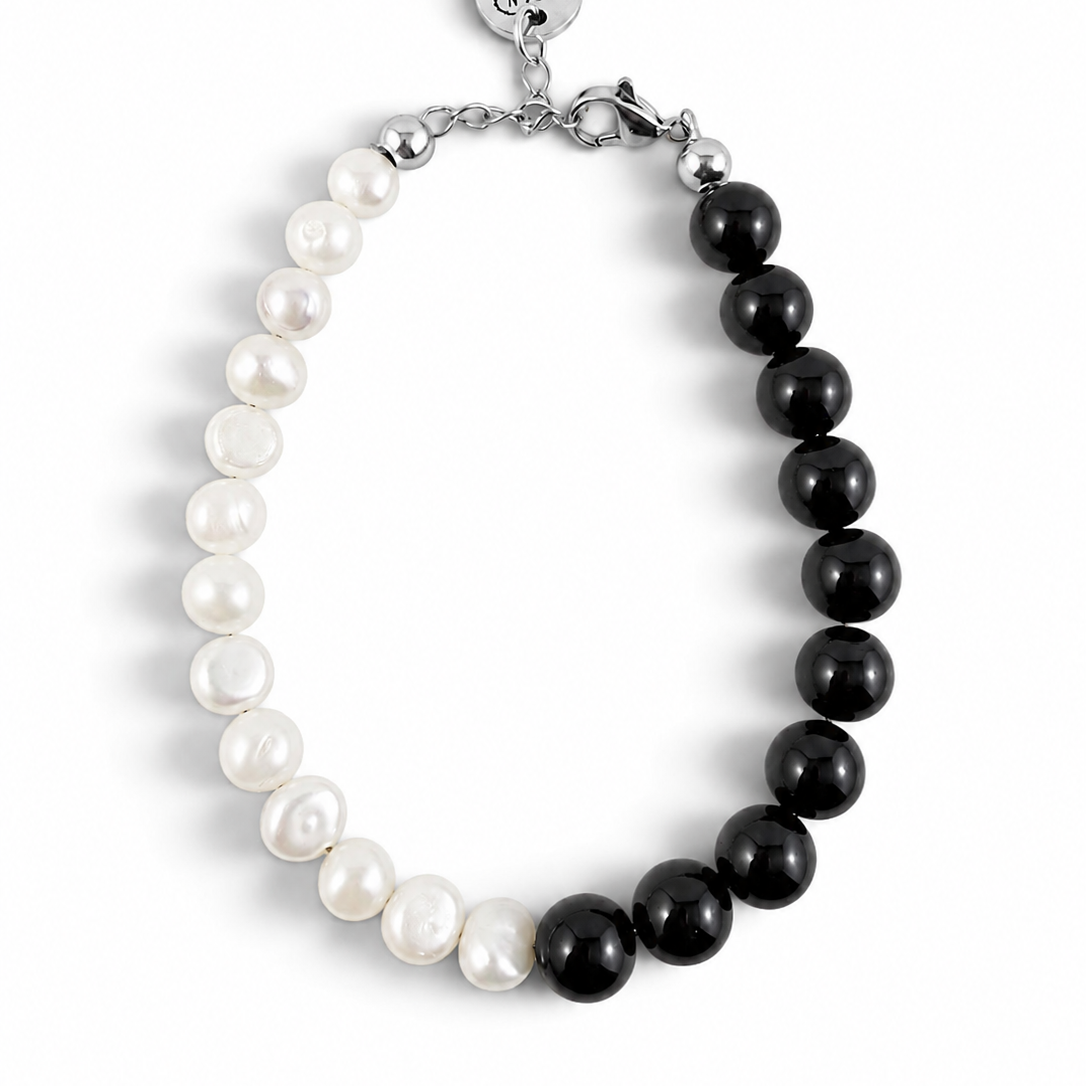 Cookies & Cream Bracelet Black Onyx and freshwater pearls by Six N Stone silver clasp