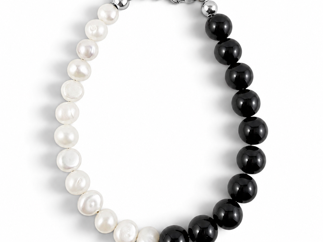 Cookies & Cream Bracelet Black Onyx and freshwater pearls by Six N Stone silver clasp