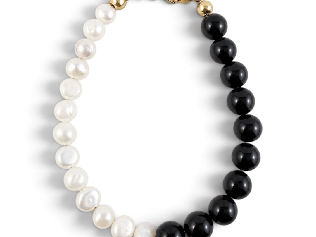 Cookies & Cream Bracelet Black Onyx and freshwater pearls by Six N Stone gold clasp