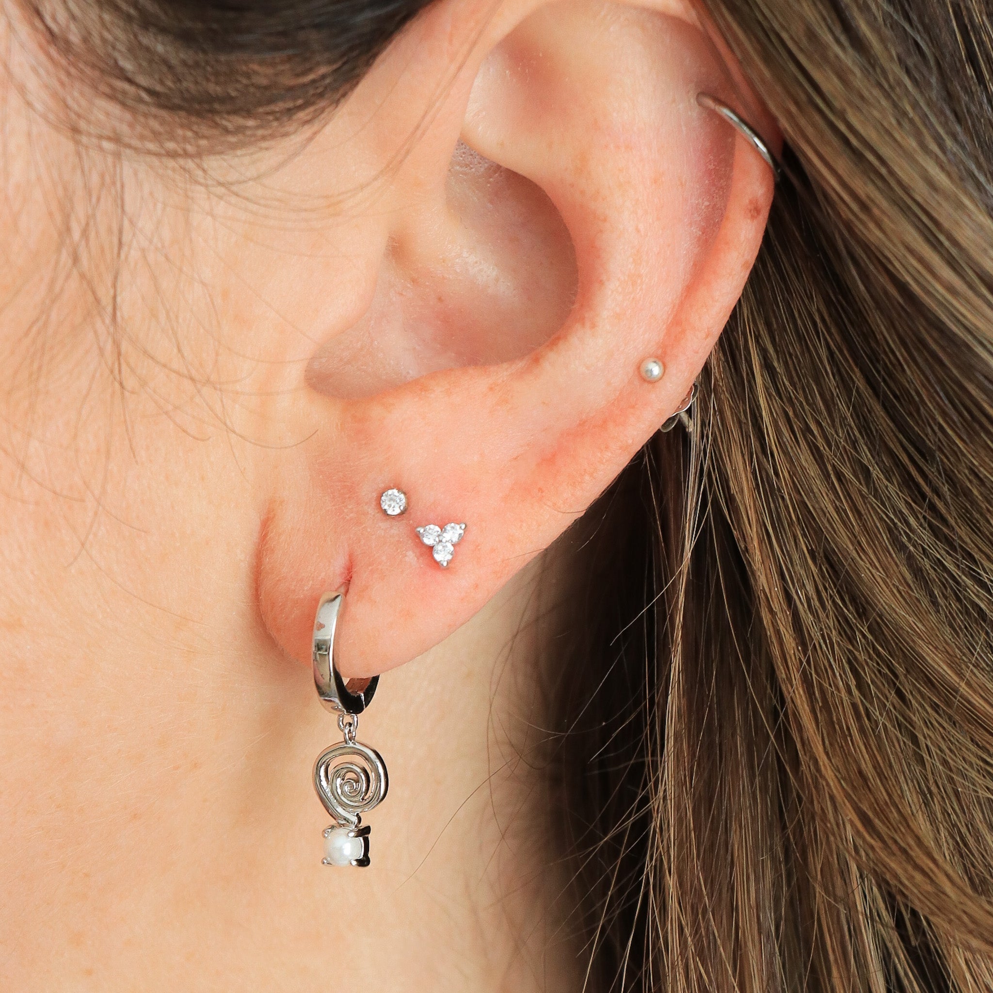 Hoop Earrings – Spira, Silver-Plated Spiral & Mother-of-Pearl | HoraceJewelry 2