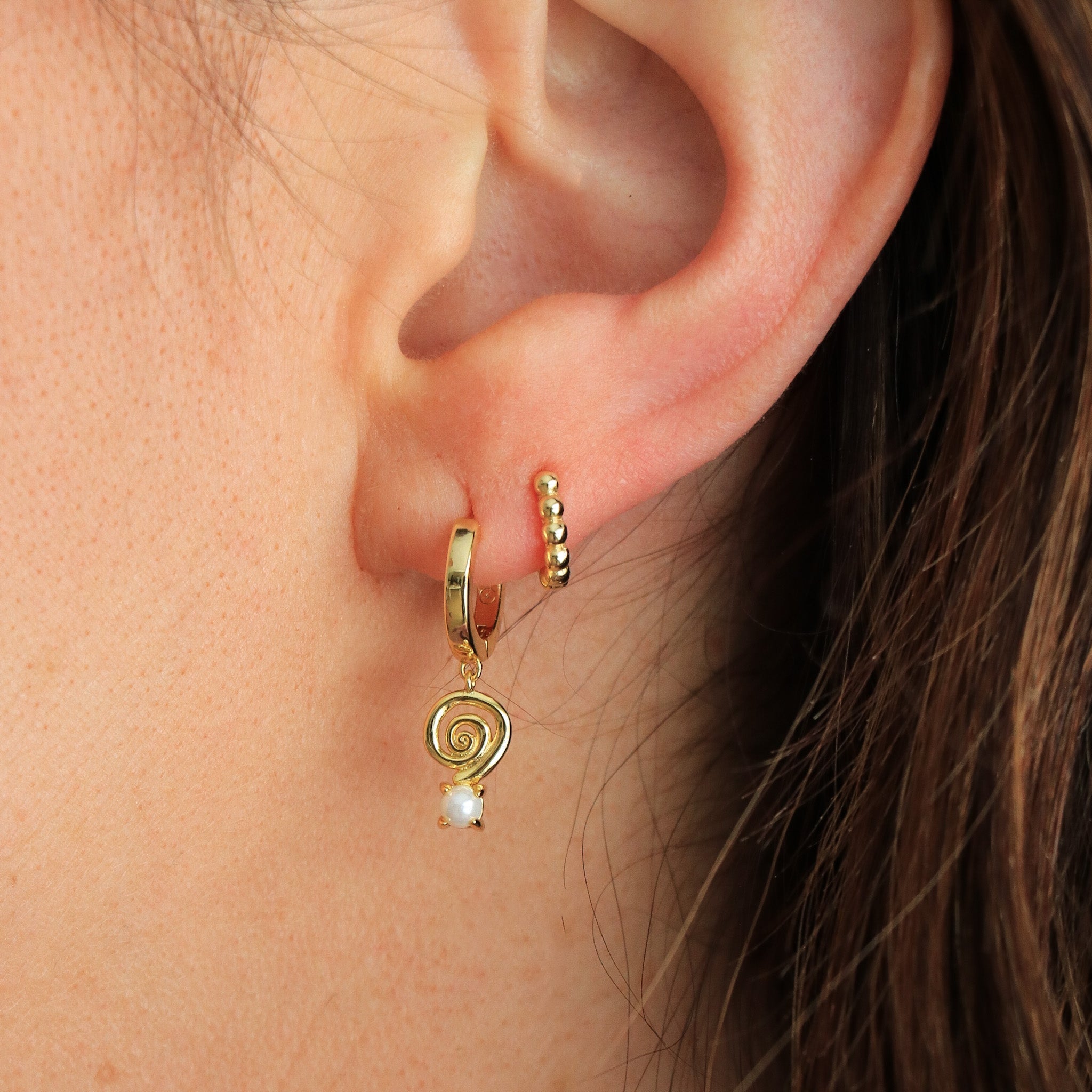Hoop Earrings – Spiro, Gold-Plated Spiral & Mother-of-Pearl | HoraceJewelry pearl