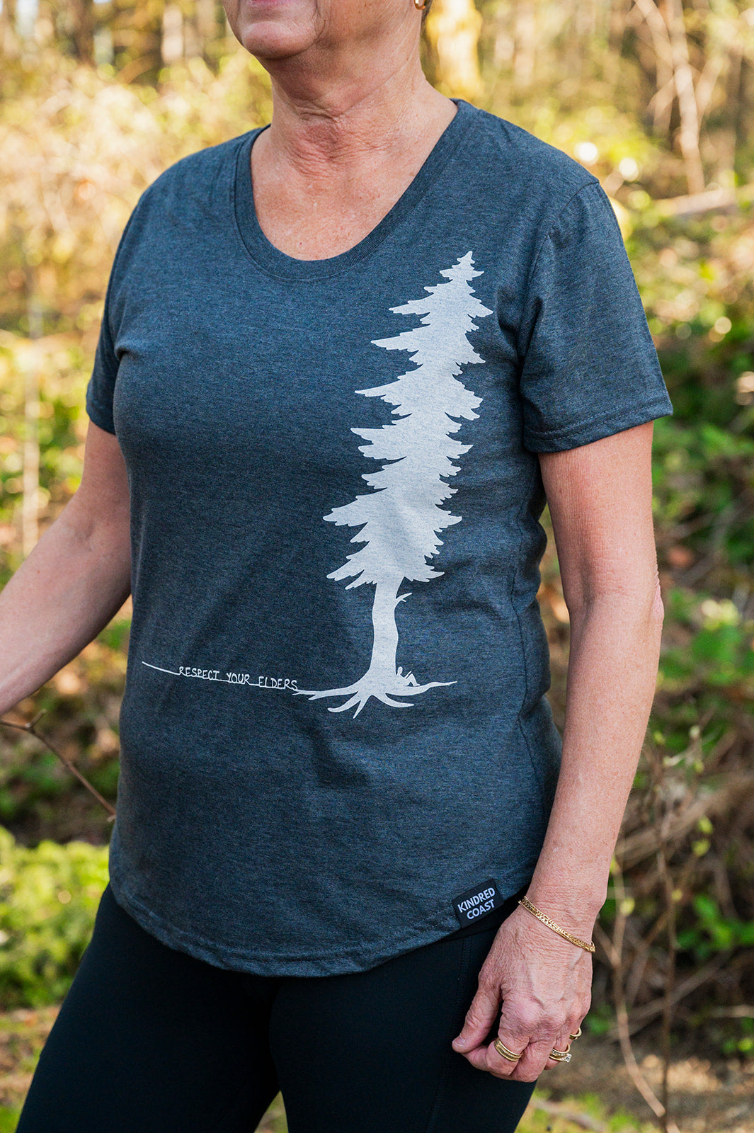 ELDERS - Women's Eco Tee blue Kindred Coast detail