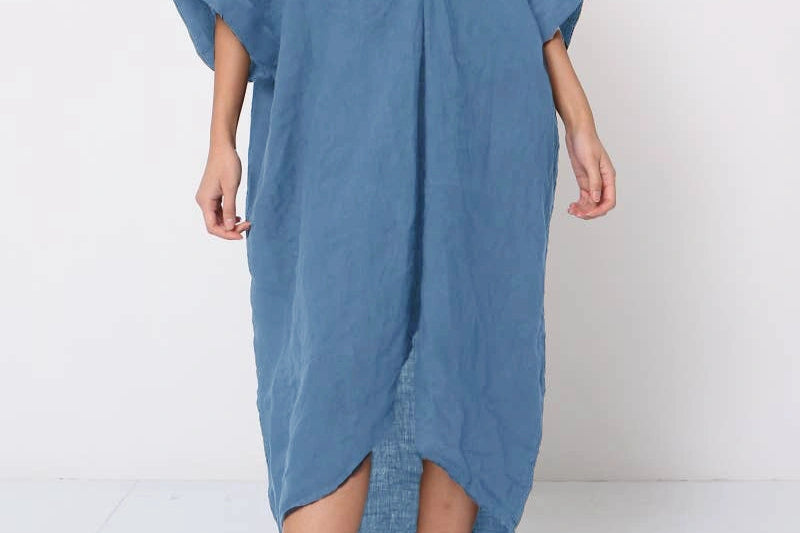Long Linen dress featuring a flattering V-neck premium 100% Italian linen front