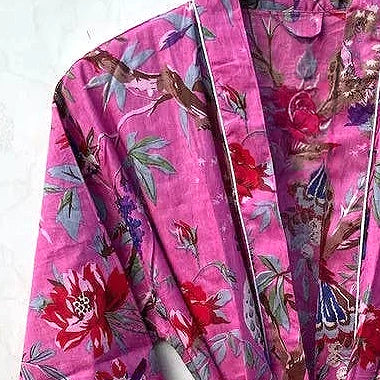 Pink bathrobe print detail