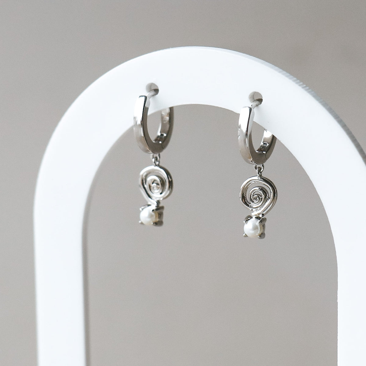 Hoop Earrings – Spira, Silver-Plated Spiral & Mother-of-Pearl | HoraceJewelry