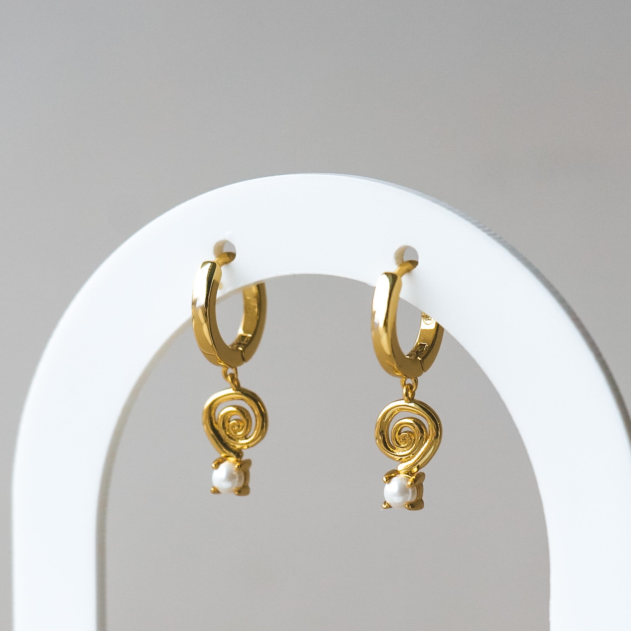 Hoop Earrings – Spiro, Gold-Plated Spiral & Mother-of-Pearl | HoraceJewelry