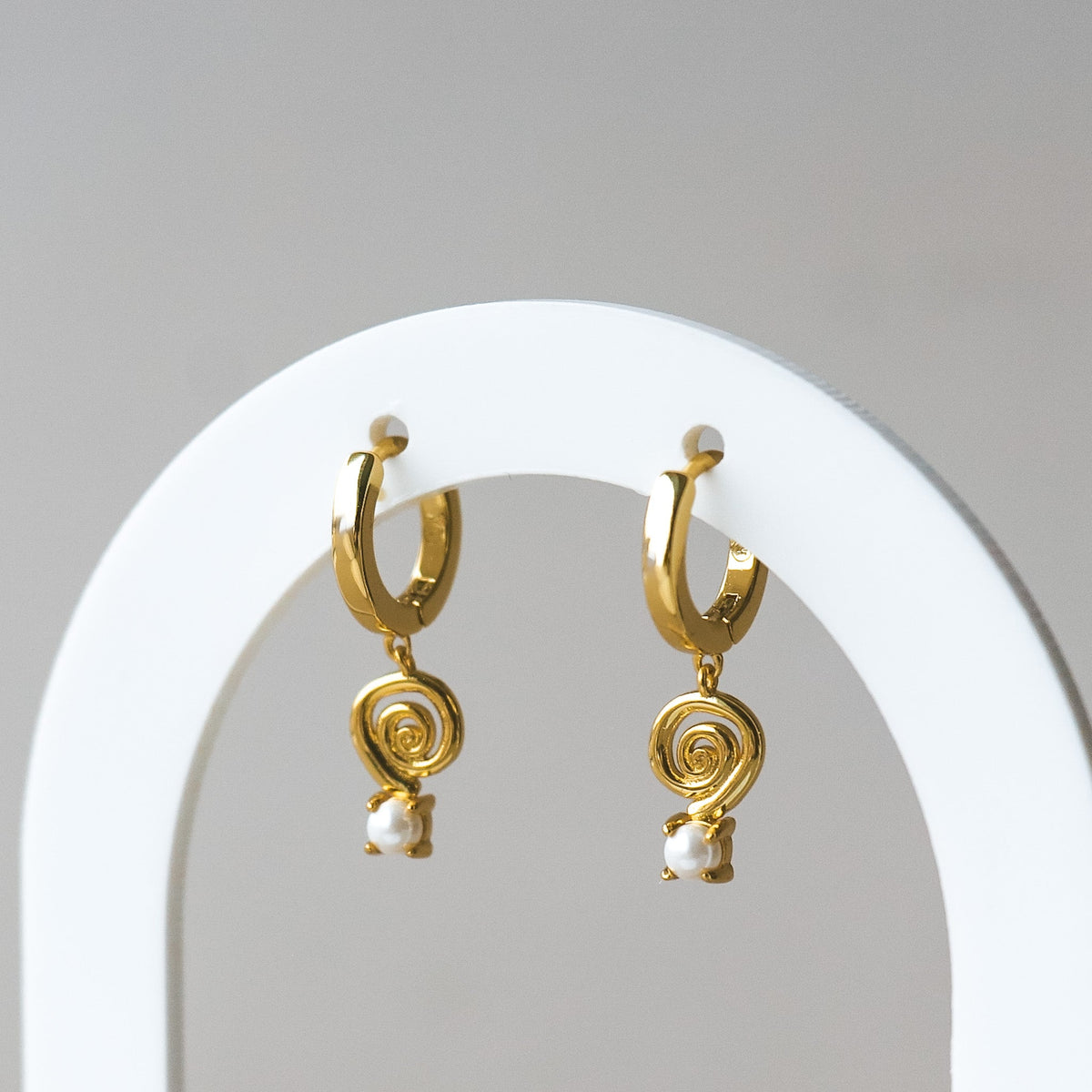 Hoop Earrings – Spiro, Gold-Plated Spiral & Mother-of-Pearl | HoraceJewelry