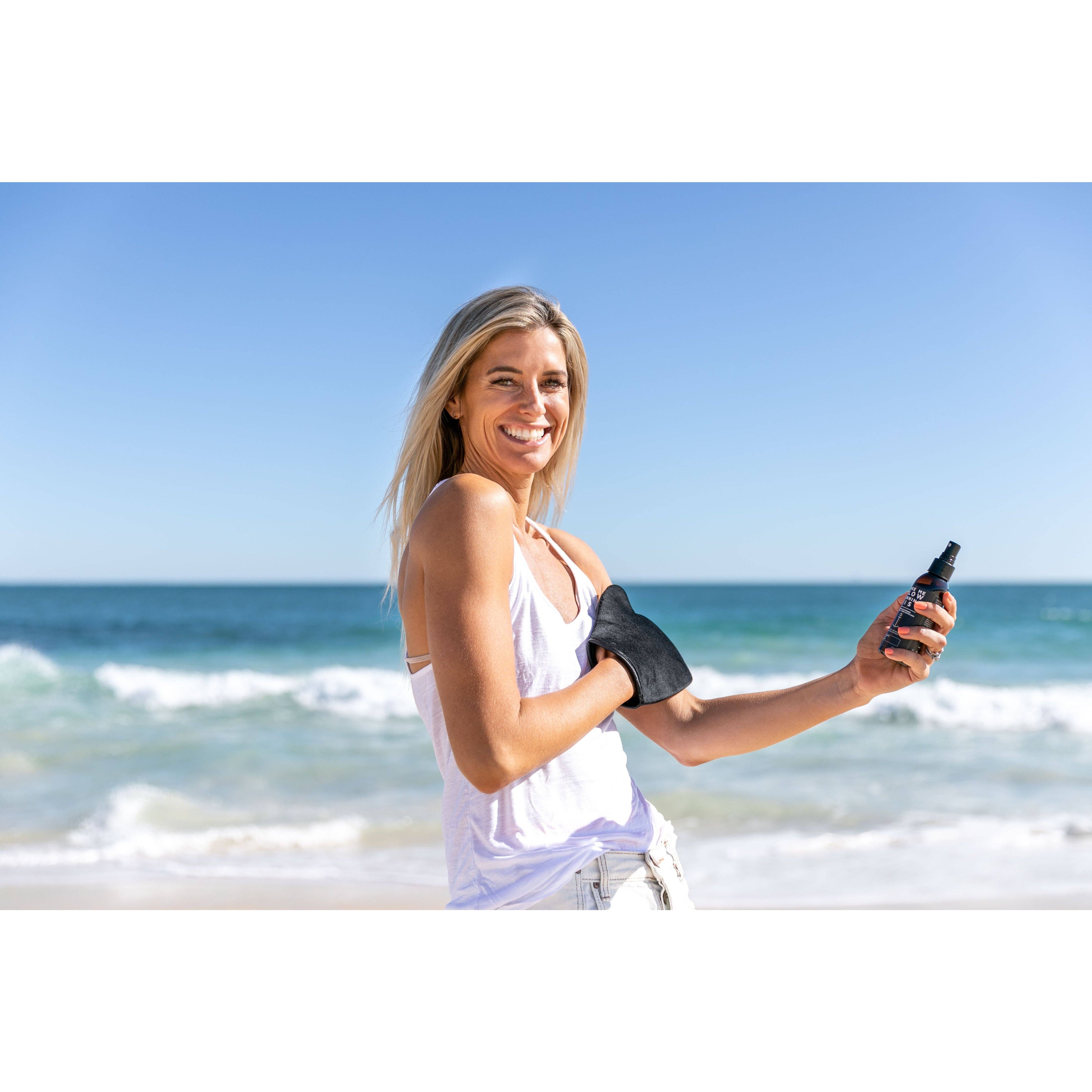 Effortlessly apply your self tan with Summer Salt Body double sided Self Tan Application Mitt in black lifestyle