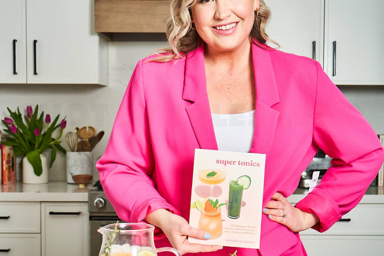Supercharge your self-care with delicious health-promoting lattes, smoothies, tonics, elixirs, and even snacks that will hit the spot any time of day