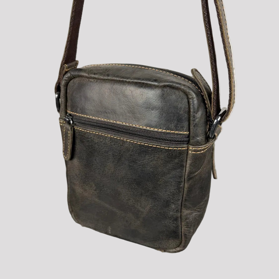 Greenwood Mini-Messenger Bag – Premium Compact Crossbody | Boutique of Leathers black back
