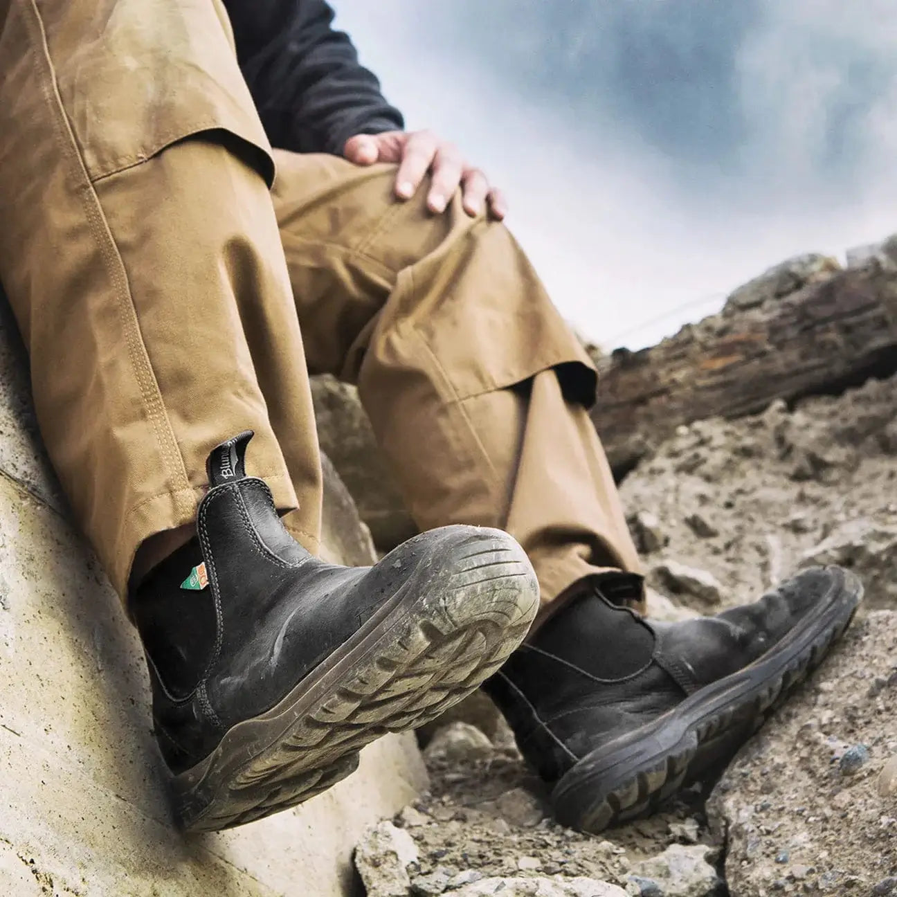 BLUNDSTONE 163 Work and Safety Black Love Local Products