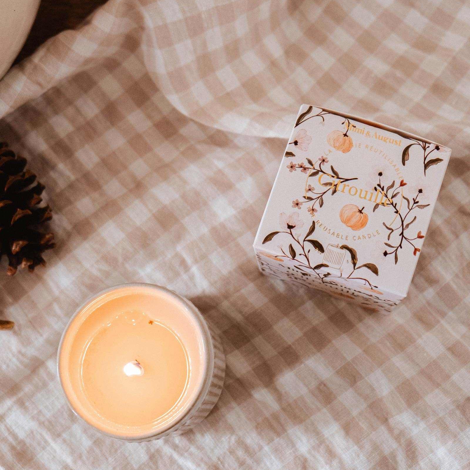 Mimi & August Citrouille Reusable Soy Candle – 8 oz Ceramic Cup – Pumpkin Spice & Brown Sugar Scent