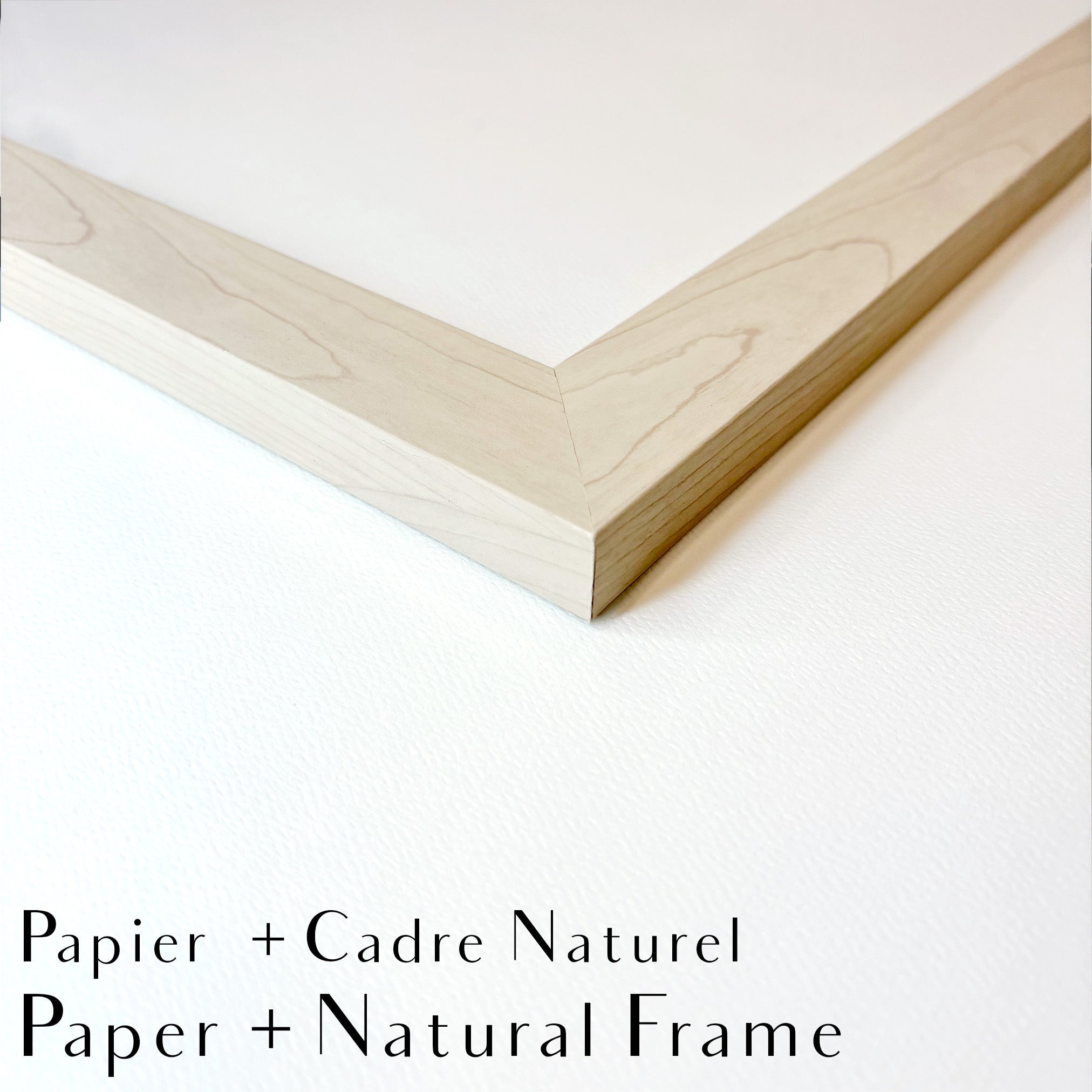Natural wooden frame on a white background with text 'Papier + Cadre Naturel' and 'Paper + Natural Frame'.